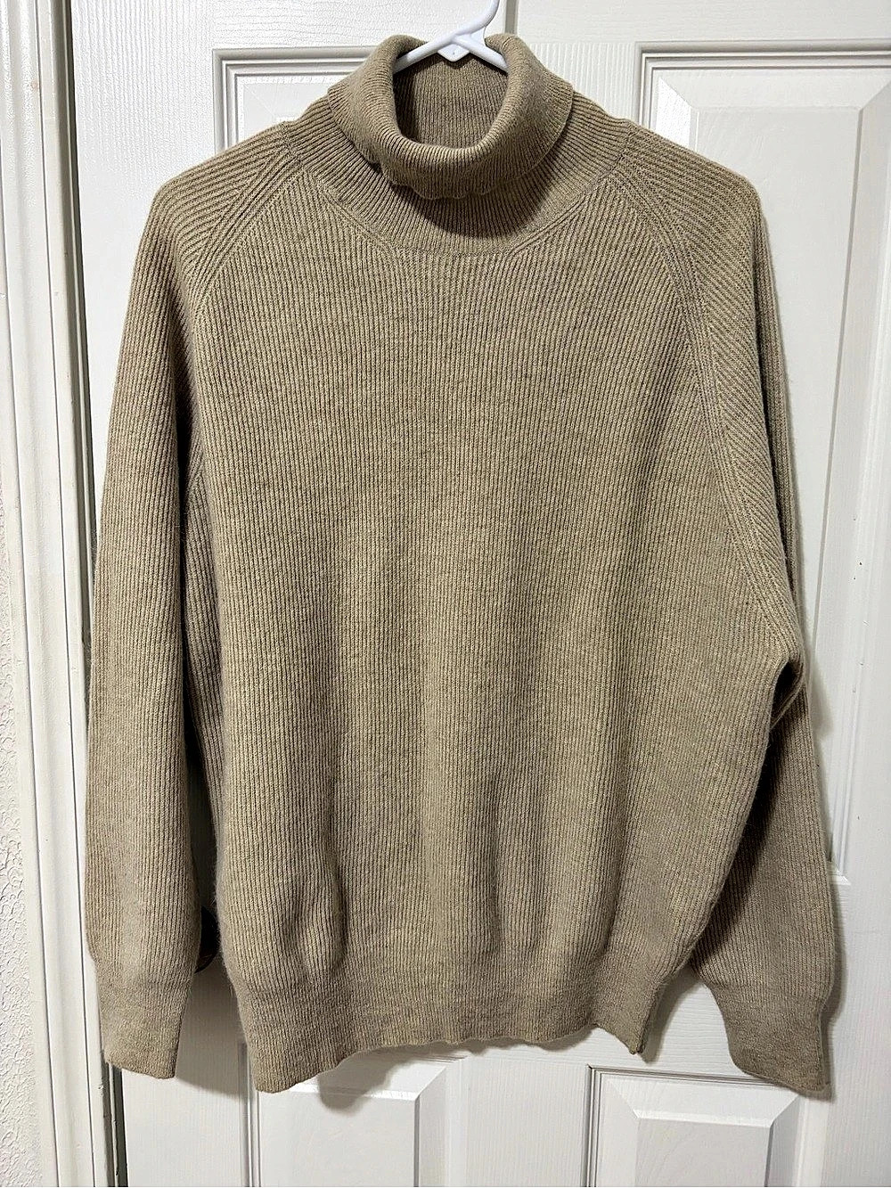 The Limited Turtleneck Beige Knit Pullover Sweater Lambswool Angora Size Large